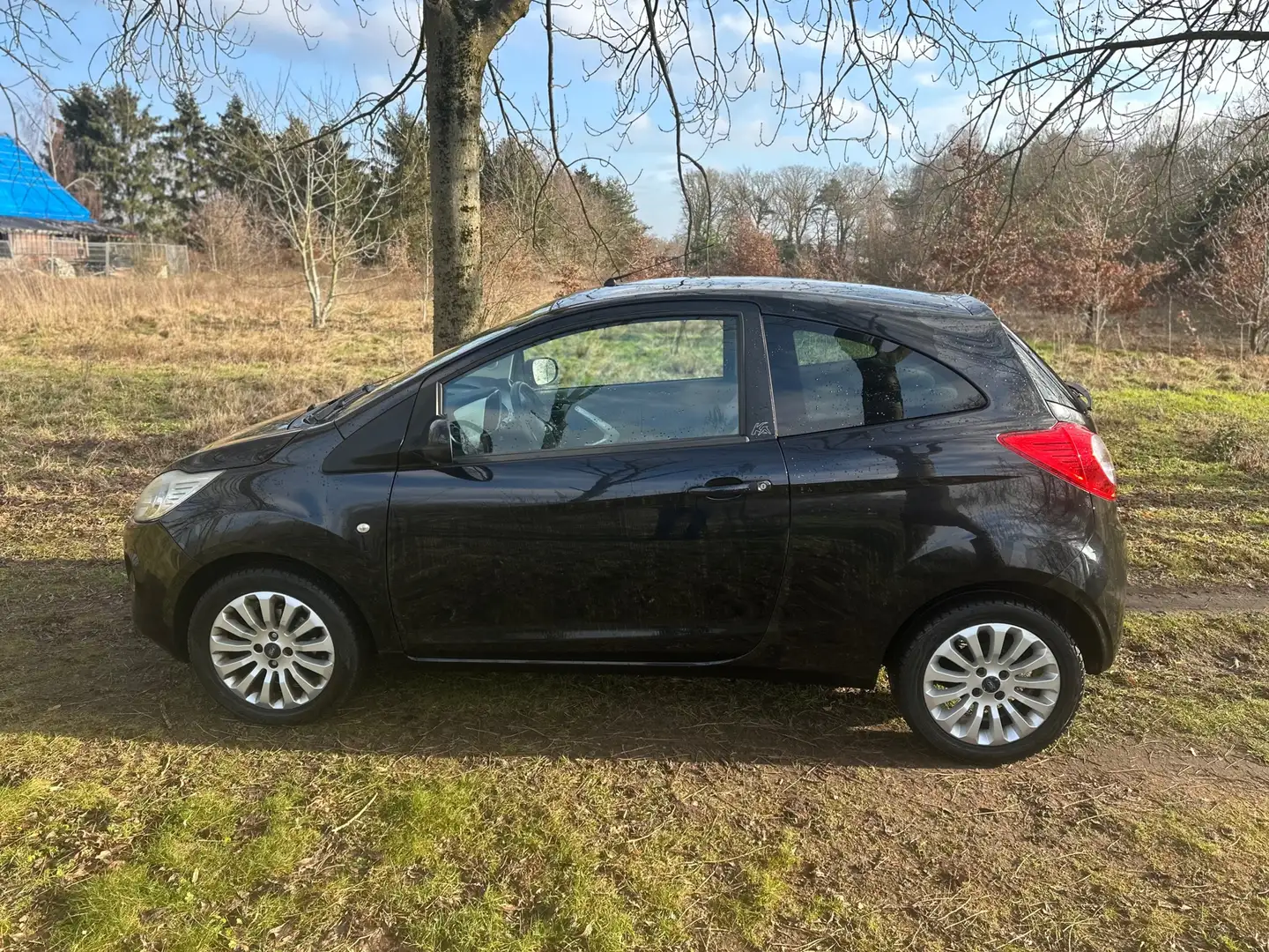 Ford Ka/Ka+ 1.2 Titanium APK 18-06-2026 Schwarz - 2