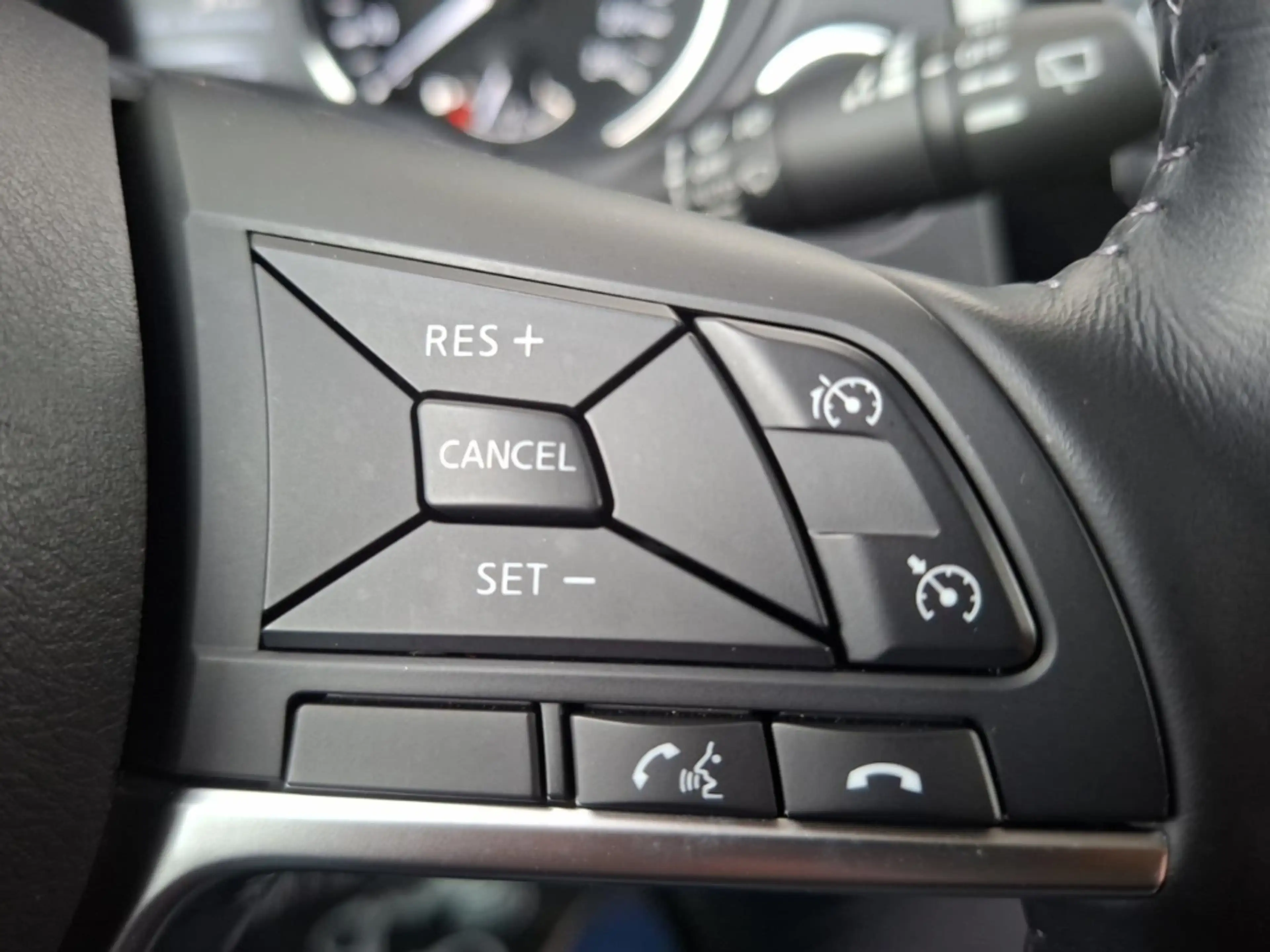 Nissan X-Trail Tekna 2.0 dCi 4x4 X-Tronic °LED°Navi°SHZ° — photo 28