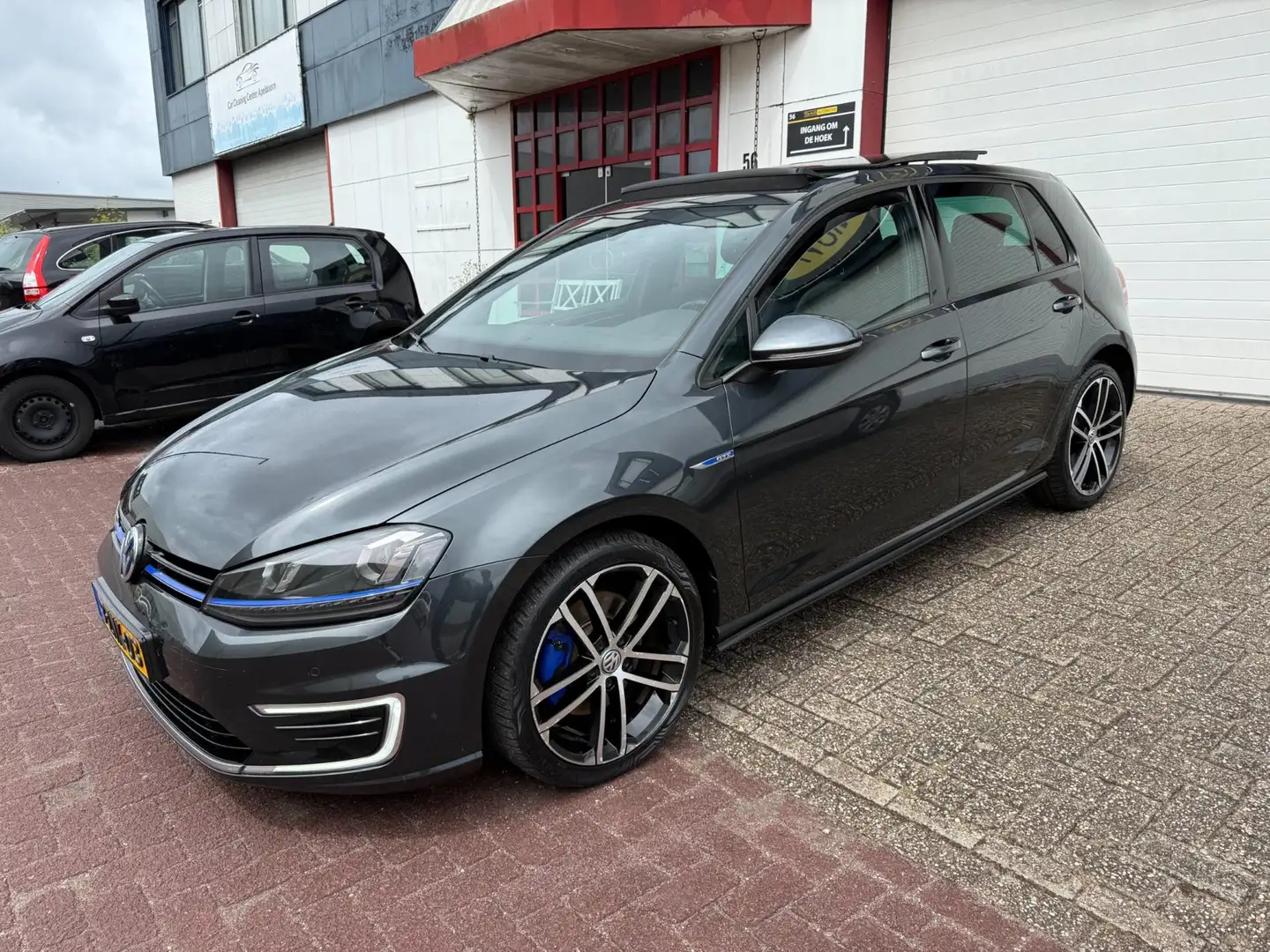 Volkswagen Golf GTE 1.4 TSI | VOLL |PANO |LED|LM VLGN |LUXE| Grijs - 2