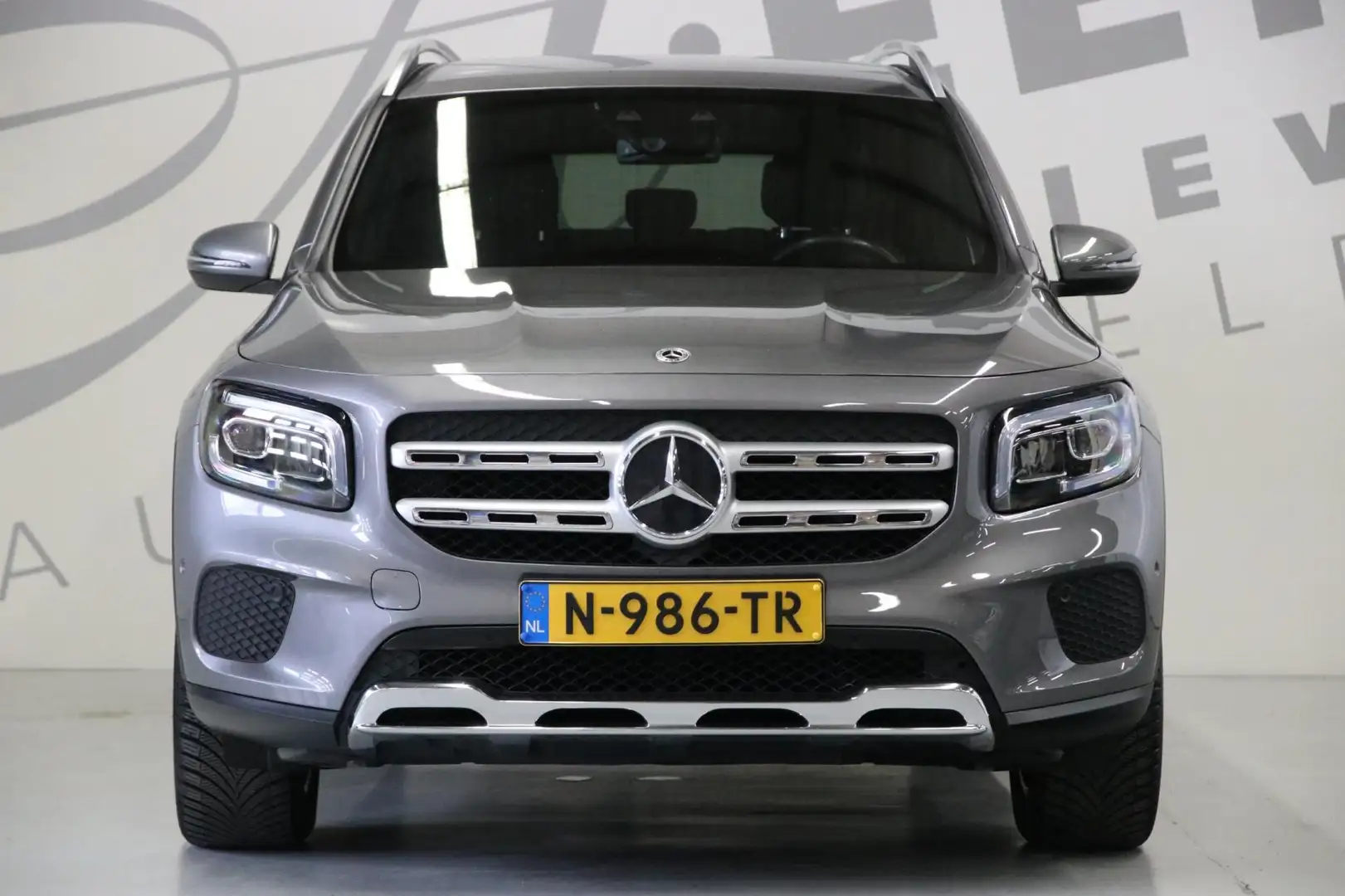 Mercedes-Benz GLB 180 Apple carplay/Achteruitrijcamera/NAP/Origineel NL Gris - 2