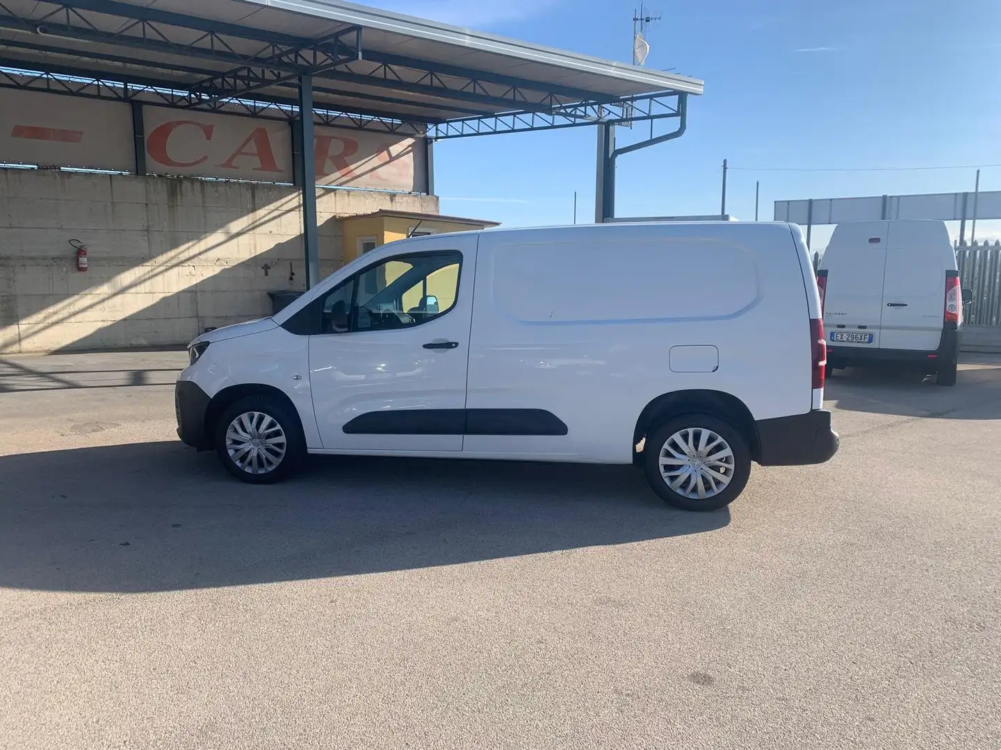 Peugeot partner furgone passo lungo 3 posti Bianco - 2