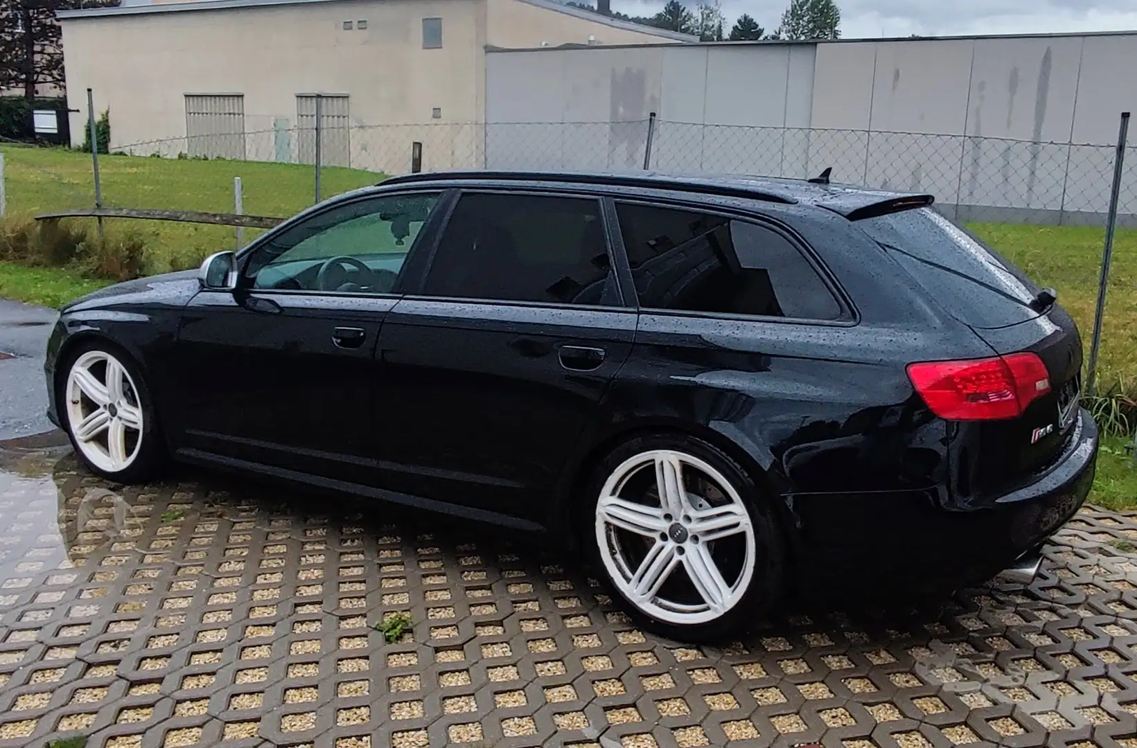 Audi RS6 A6 Avant RS6 quattro Tiptronic Schwarz - 2