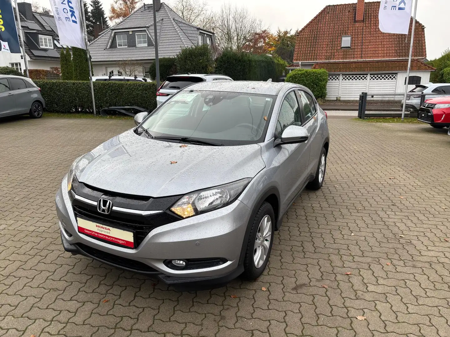 Honda HR-V 1.5 i-VTEC KAT Elegance Automatik Silber - 2