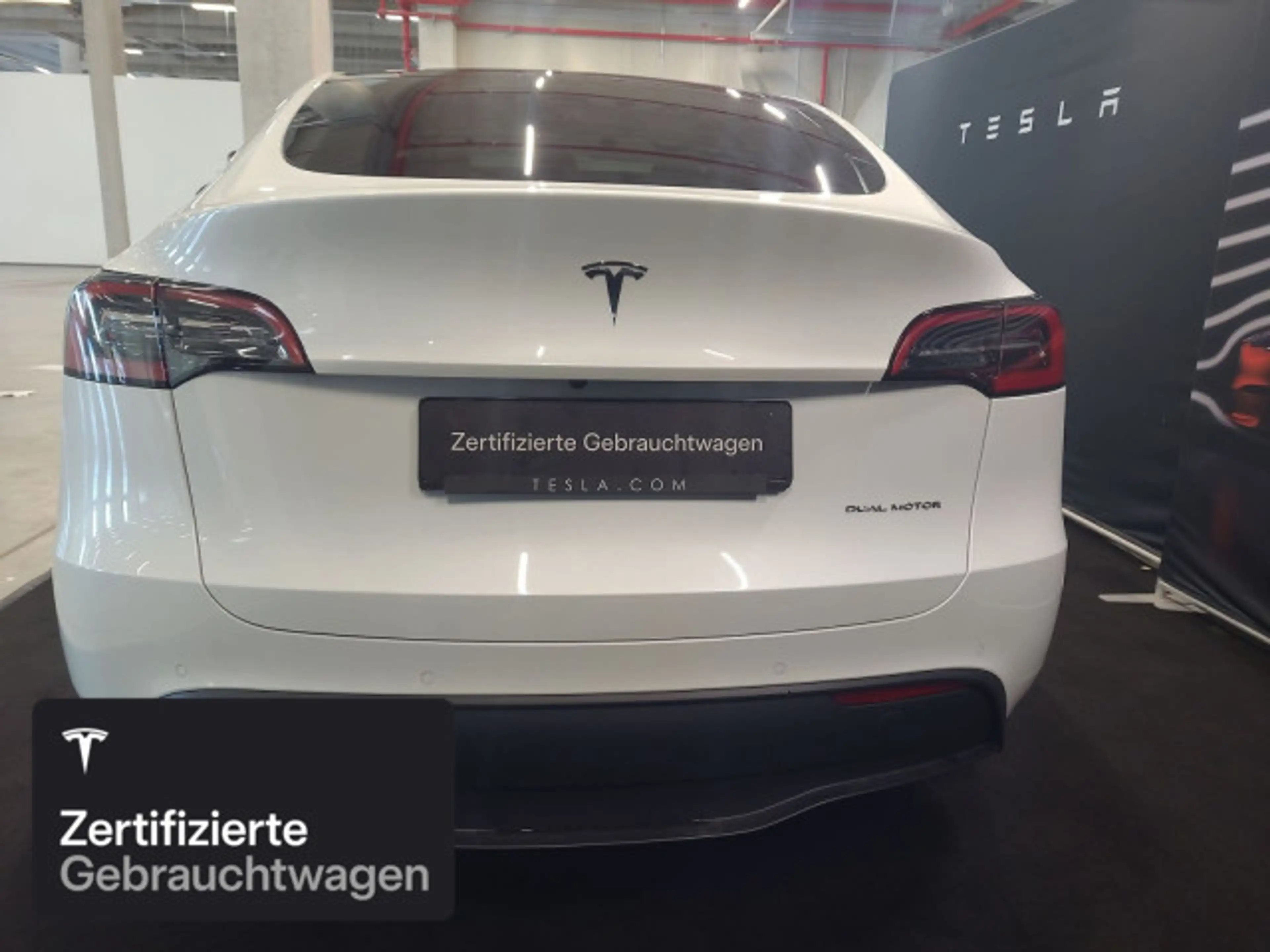 Tesla Model Y Long Range AWD — photo 6