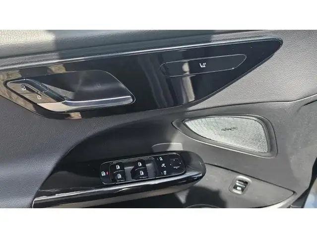 Mercedes-Benz Unknown Model view 9
