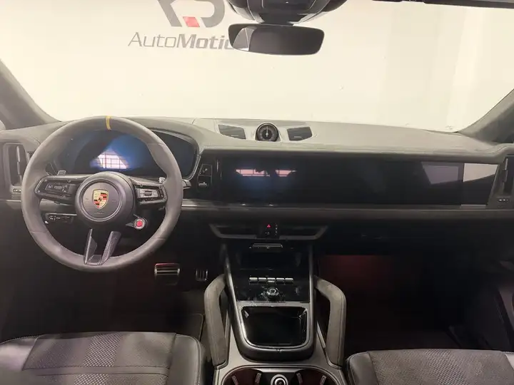 Porsche Cayenne 2024, foto 8
