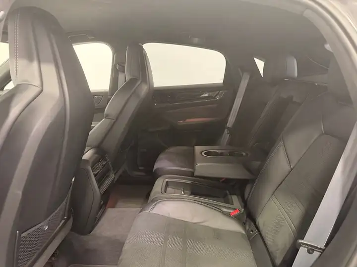 Porsche Cayenne 2024, foto 16