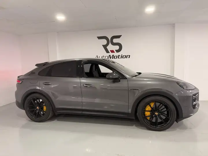 Porsche Cayenne 2024, foto 4