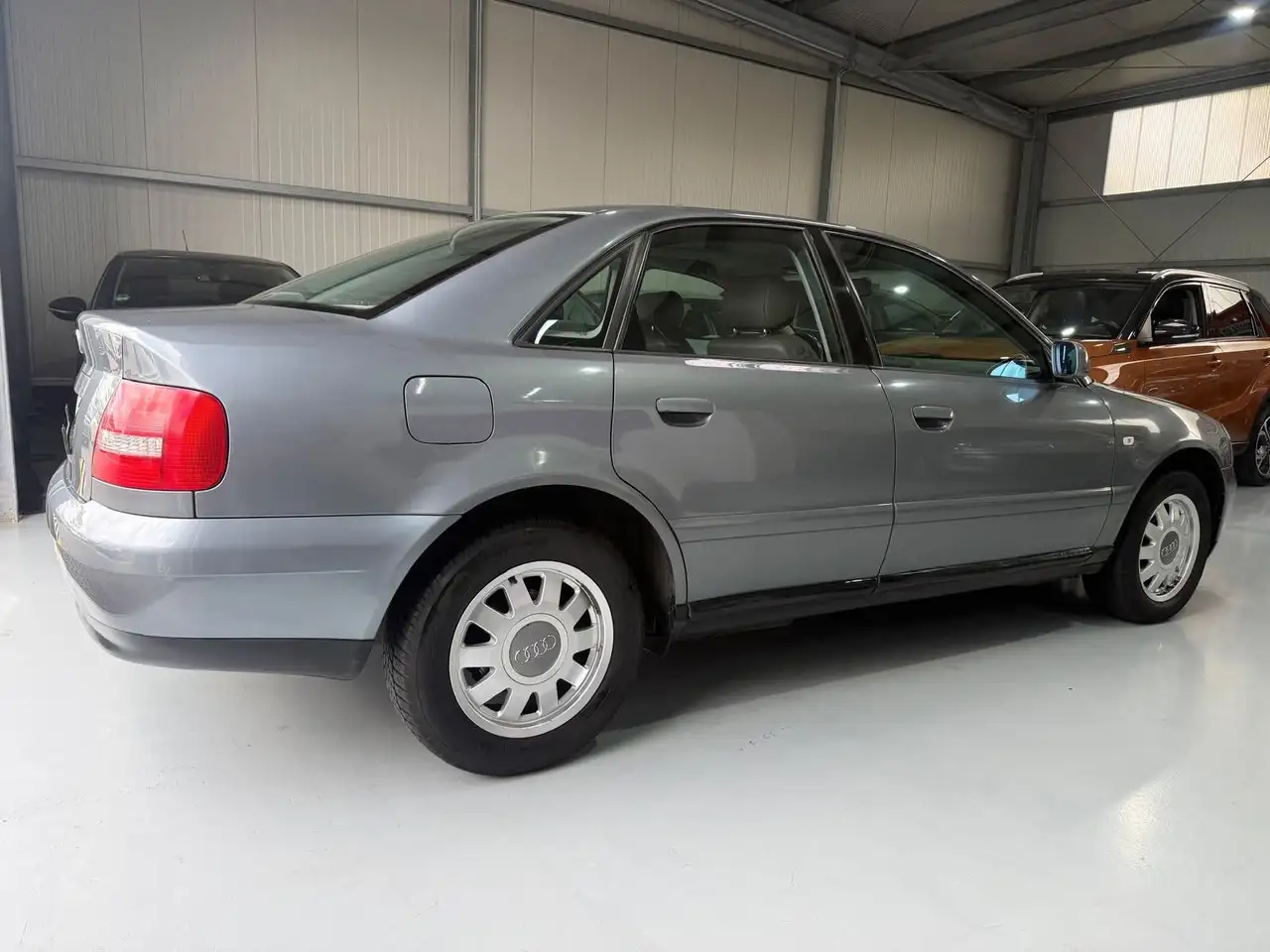 Audi A4 1.8 Auto 2Hand, foto 9