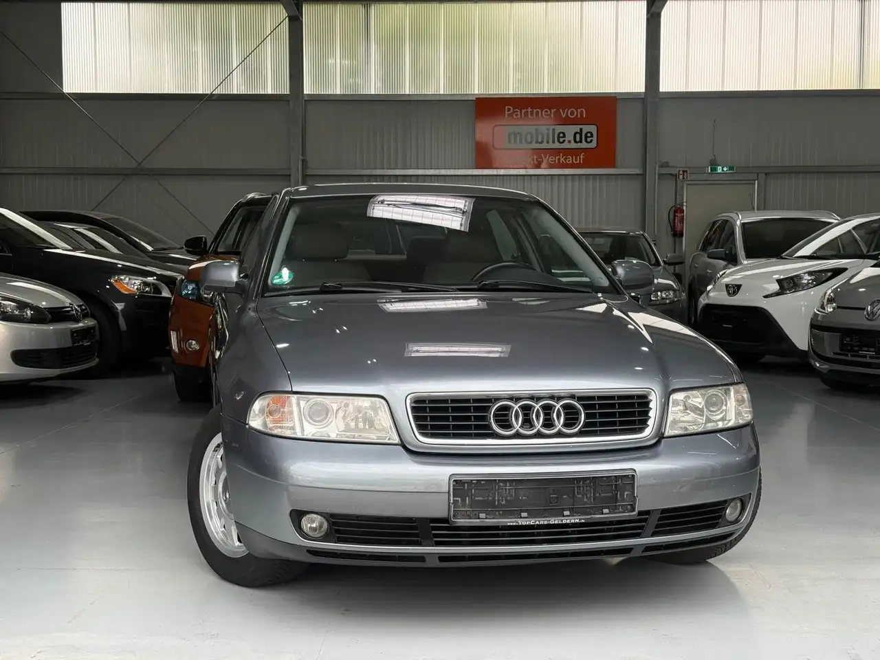 Audi A4 1.8 Auto 2Hand, foto 1