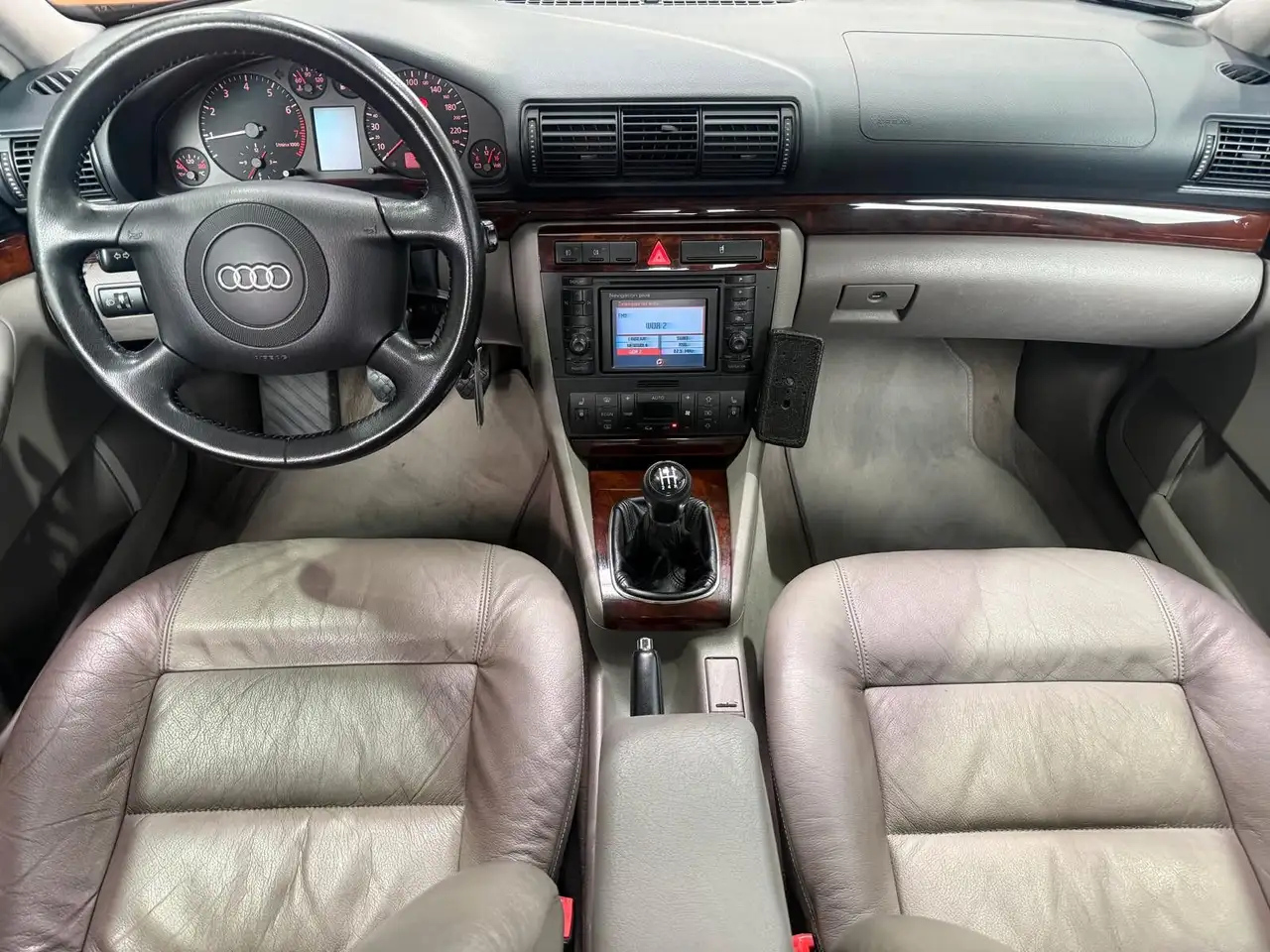 Audi A4 1.8 Auto 2Hand, foto 10