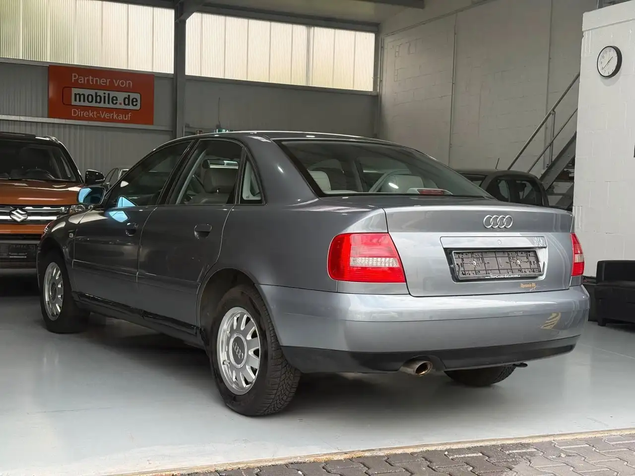 Audi A4 1.8 Auto 2Hand, foto 6