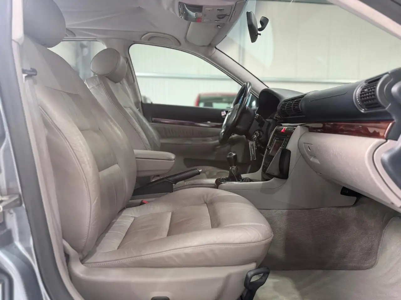 Audi A4 1.8 Auto 2Hand, foto 11