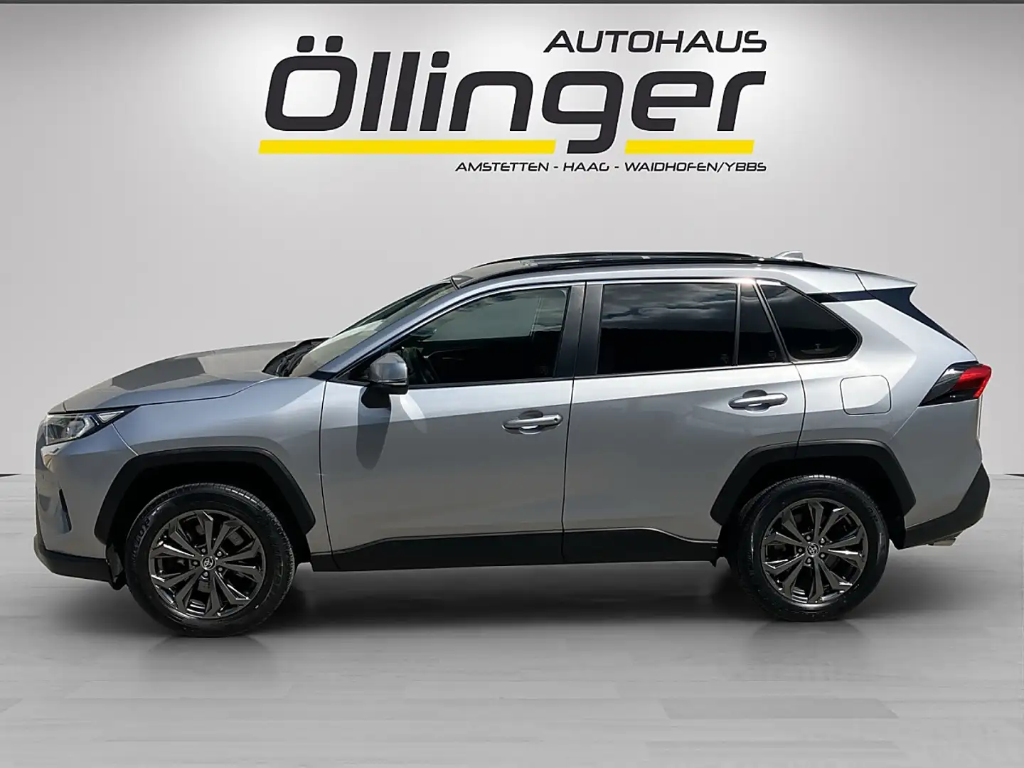 Toyota RAV 4 RAV4 2,5 Hybrid Active Drive AWD + NAVI - Erstb... Silber - 2
