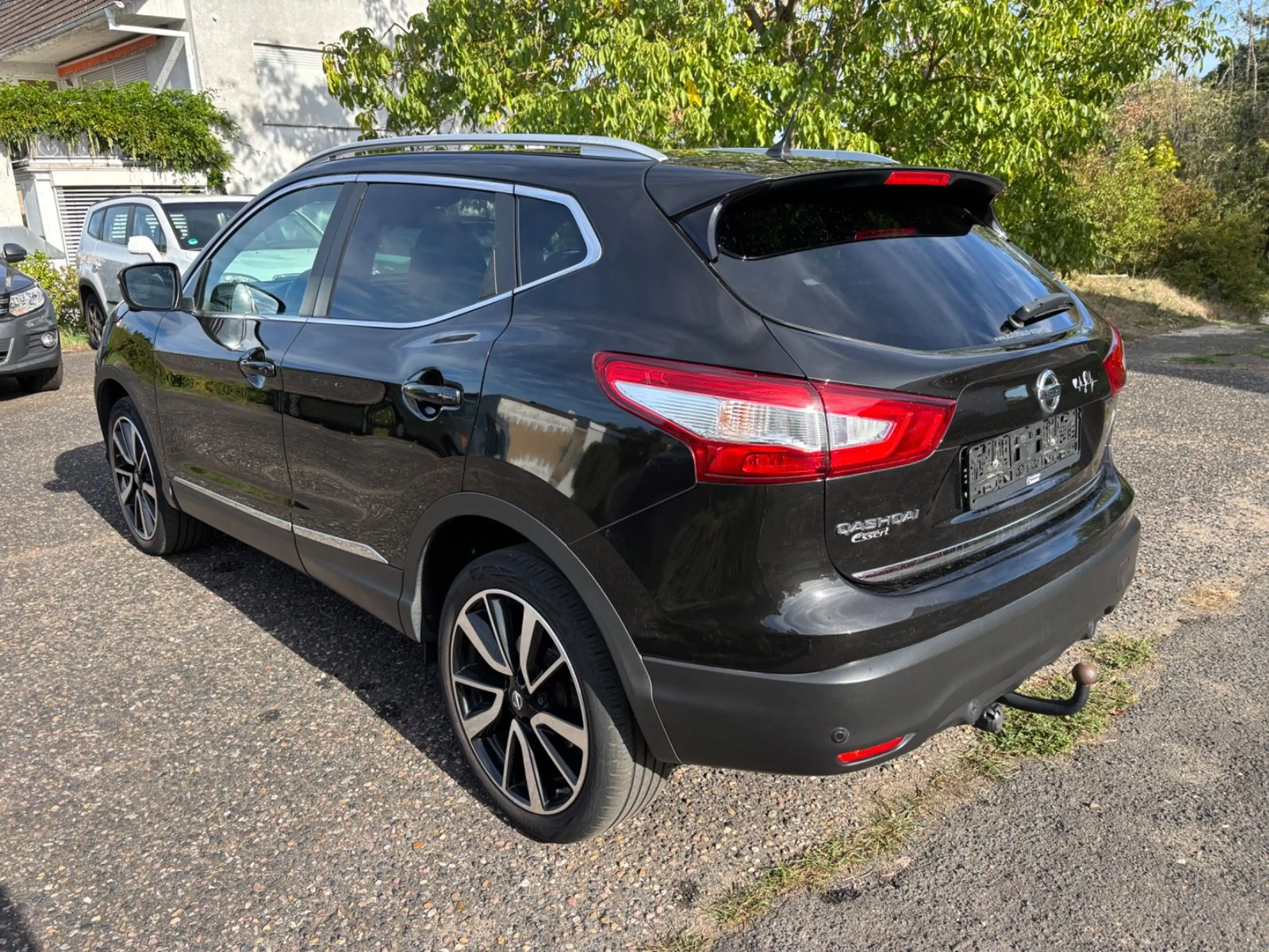 Nissan Qashqai Premier Limited Edition 4x4 ~VOLL ! — photo 8