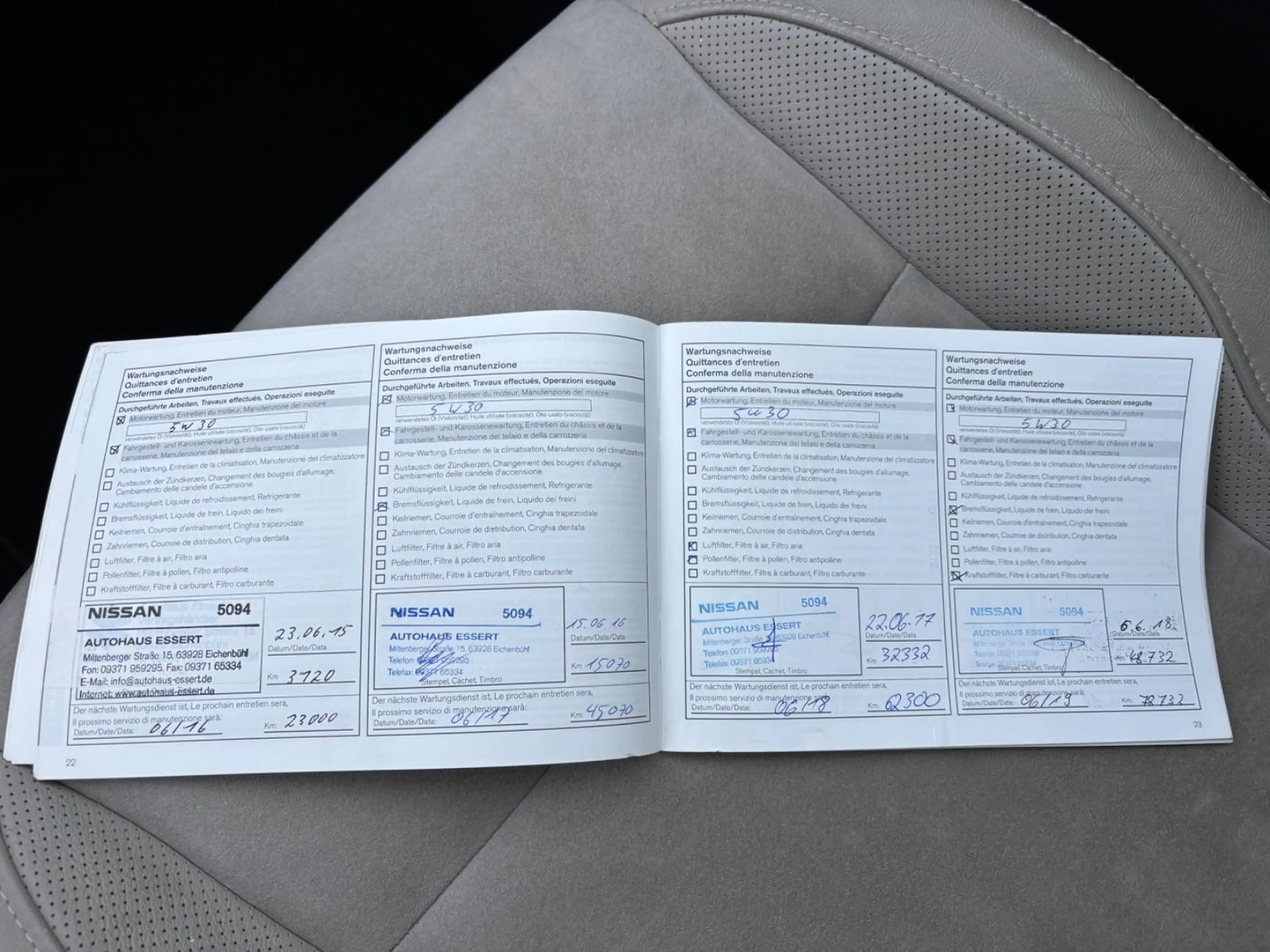 Nissan Qashqai Premier Limited Edition 4x4 ~VOLL ! — photo 20
