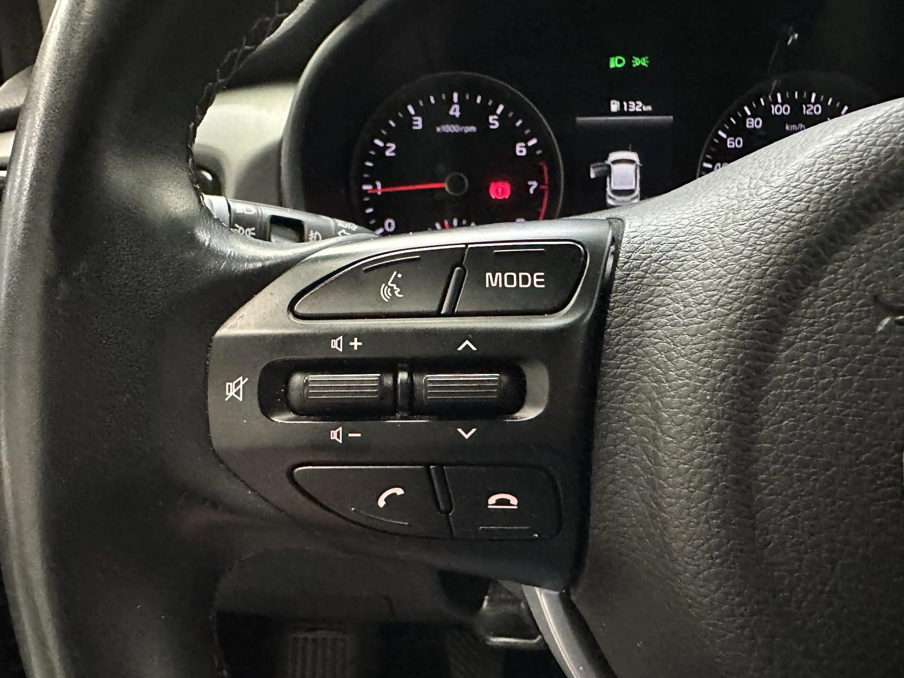 Kia Rio 1.0 T-GDi MHEV DynamicLine — photo 10