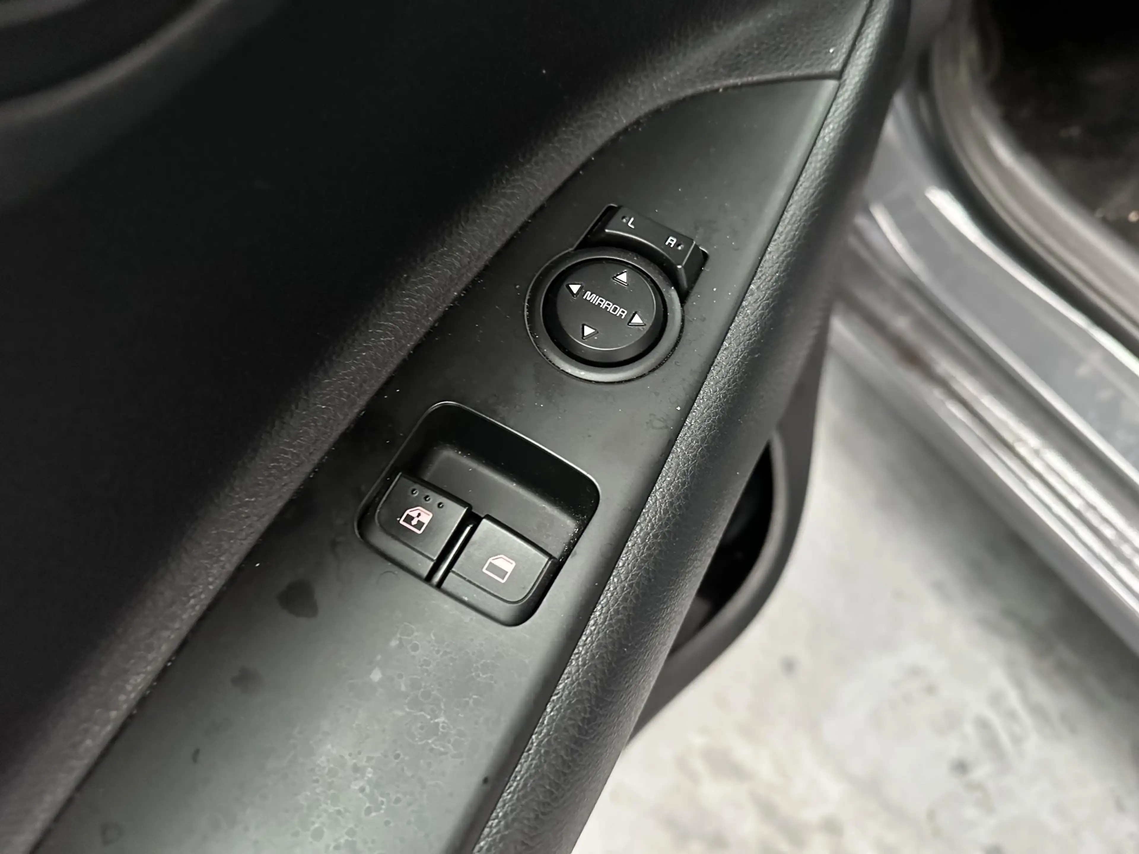 Kia Rio 1.0 T-GDi MHEV DynamicLine — photo 3
