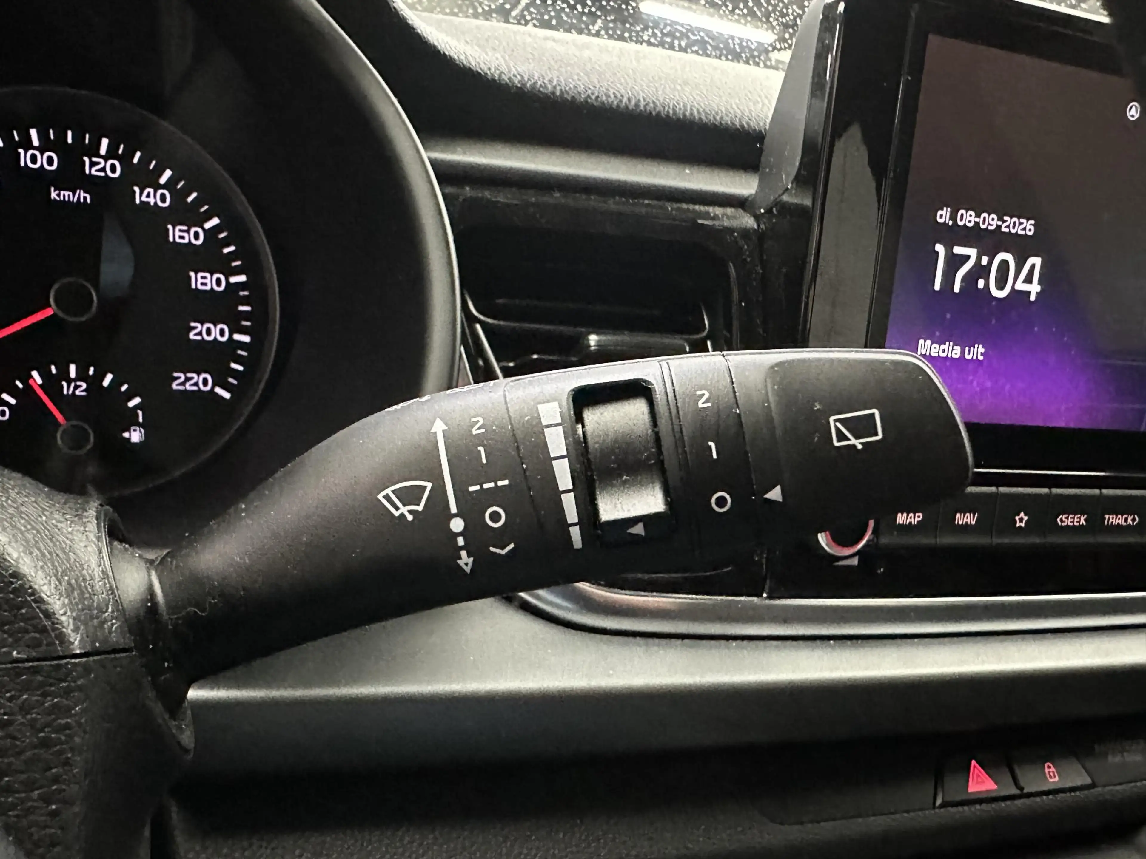 Kia Rio 1.0 T-GDi MHEV DynamicLine — photo 5