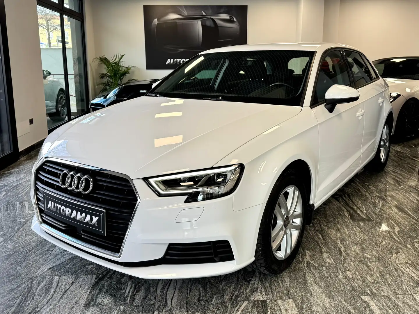 Audi A3 Sportback 35 1.5 tfsi 150cv s-tronic Bianco - 1