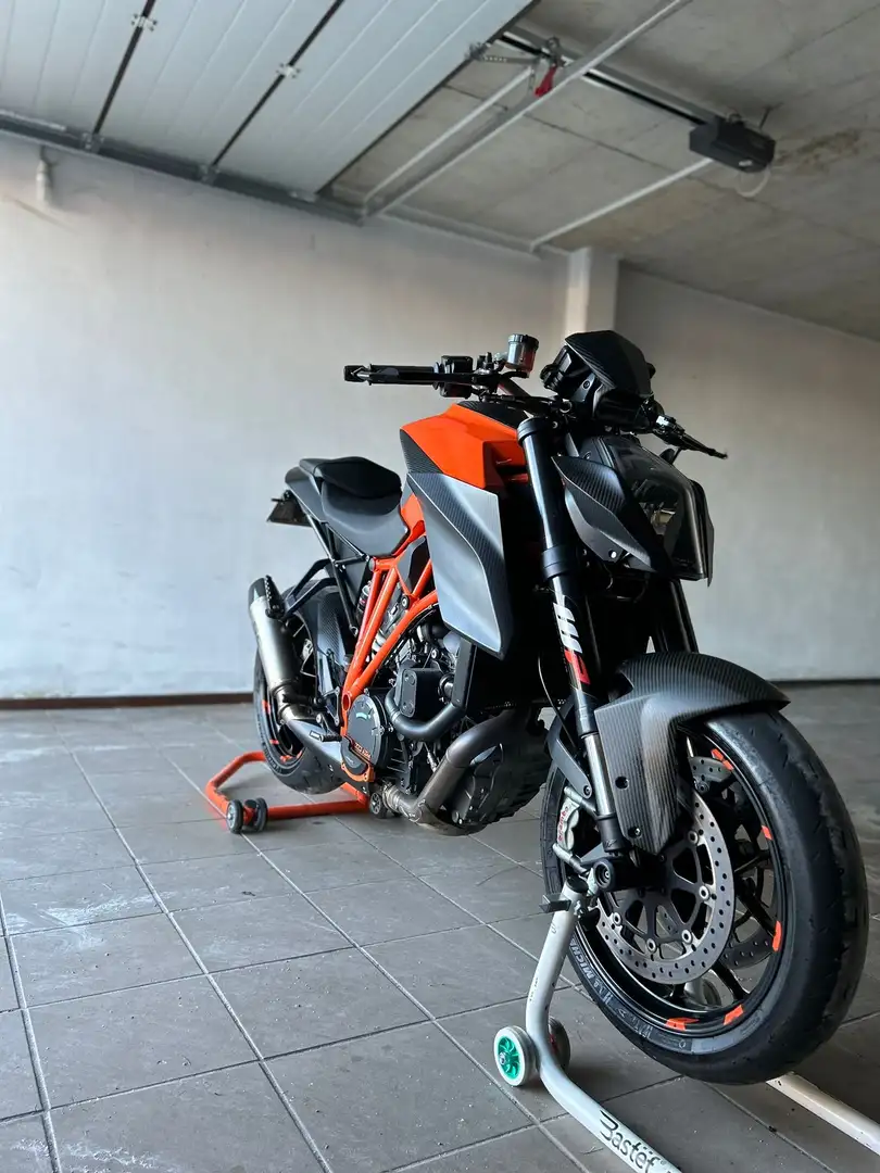KTM 1290 Super Duke R Arancione - 2