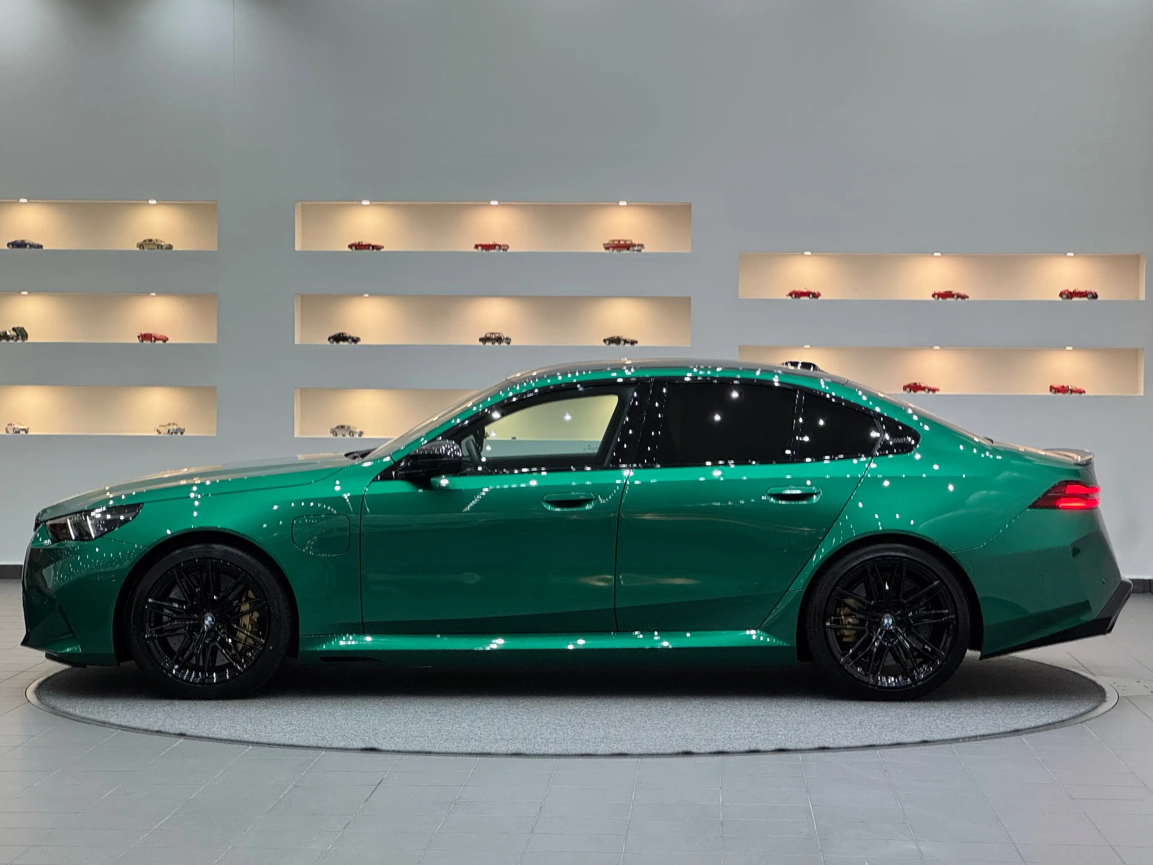 BMW M5 Ultimate-Paket *Keramik*AHK*HUD* — photo 2