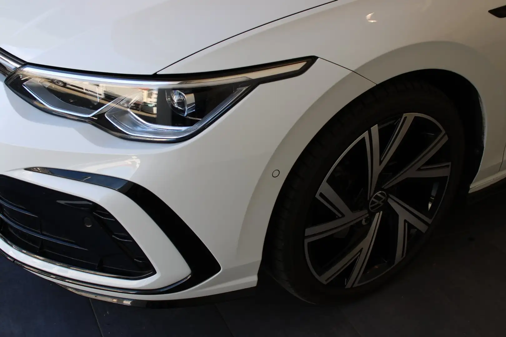 Volkswagen Golf R R-Line mHeV TSI DSG Weiß - 2