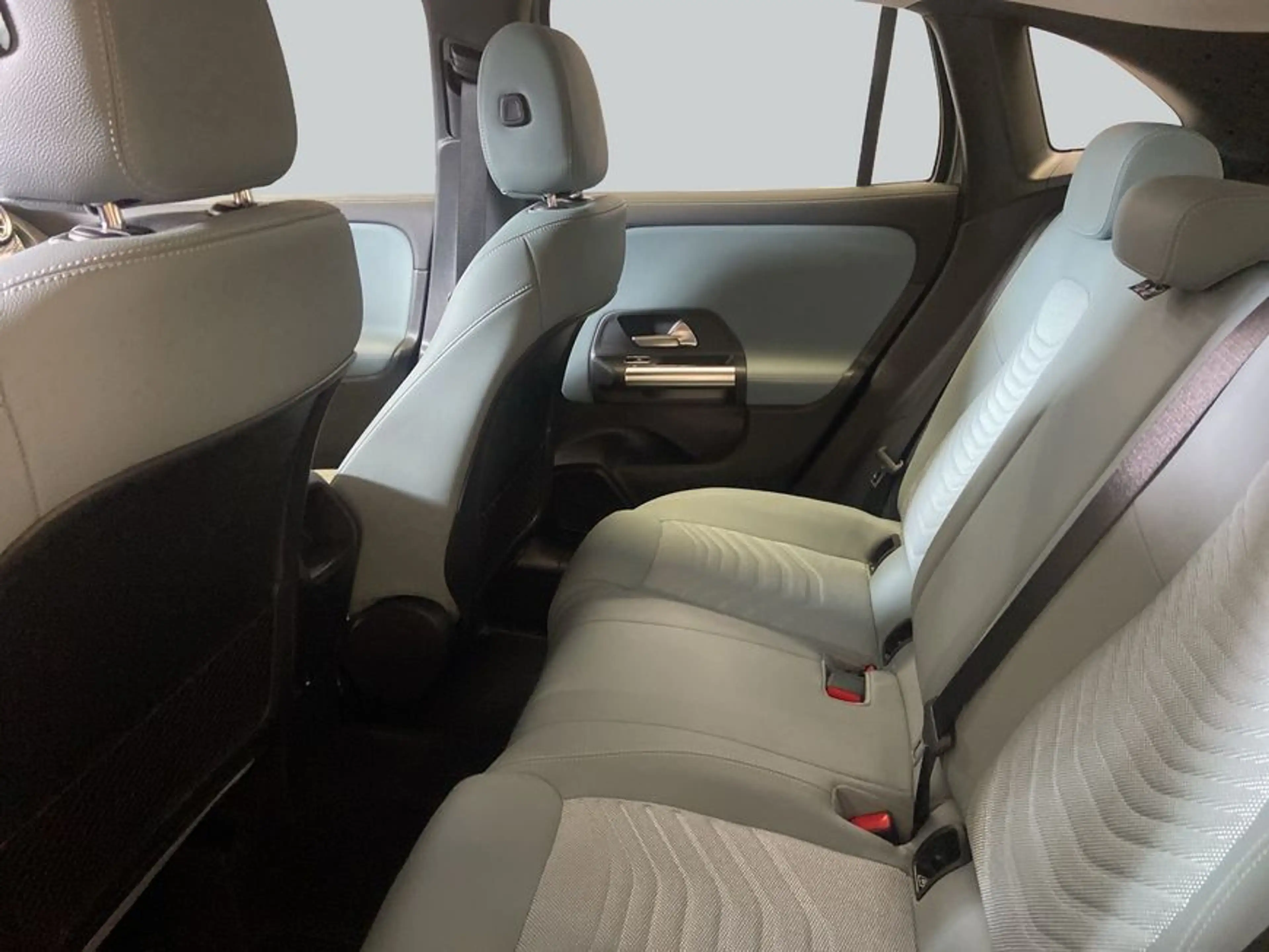 Mercedes-Benz GLA 220 GLA — photo 11