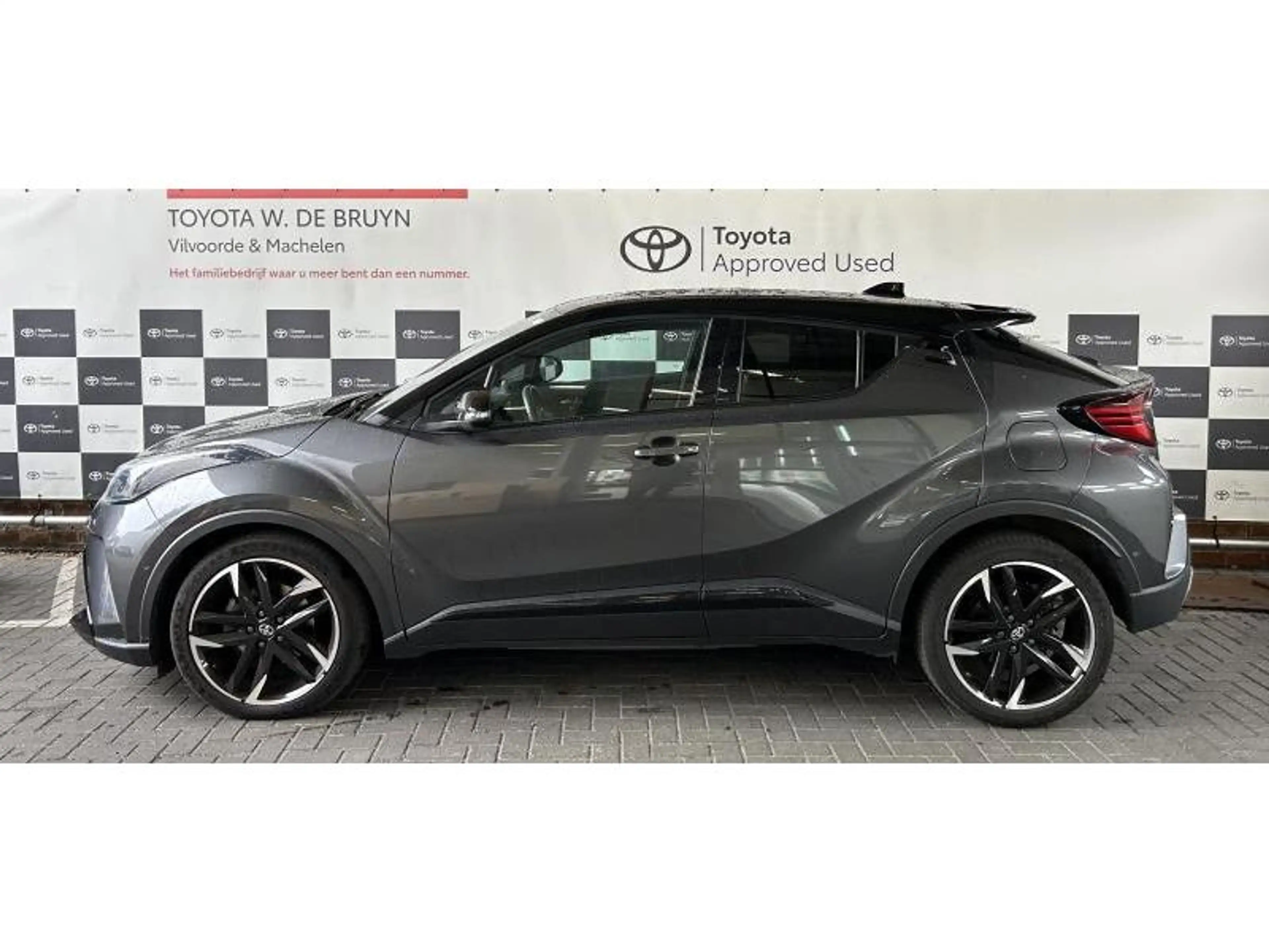 Toyota C-HR GR Sport — photo 2