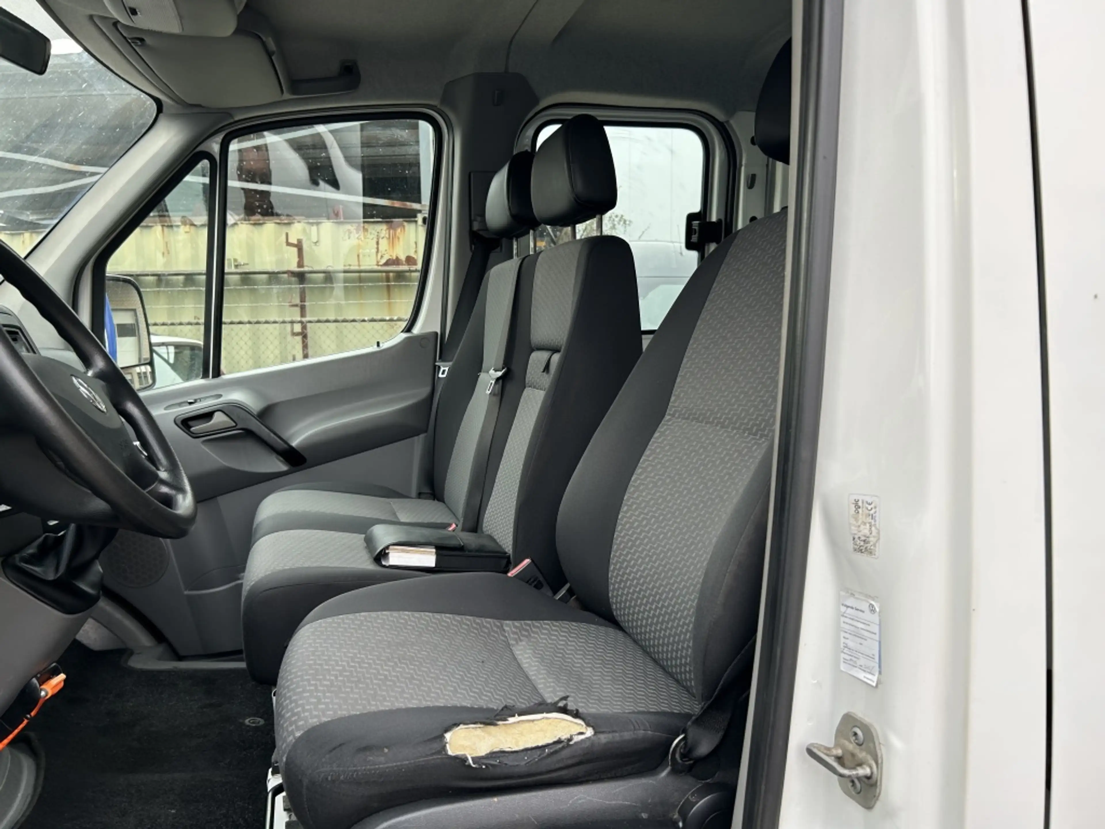 Volkswagen Crafter 30 2.0 TDI L2H1 DC 7 PERS PICK UP — photo 12