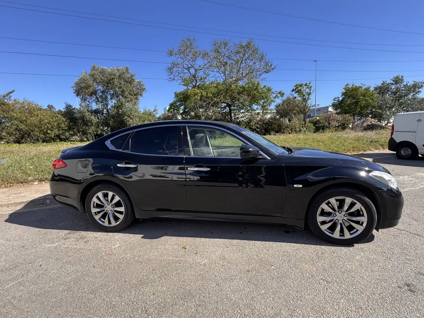 Infiniti M37 M37x - 2