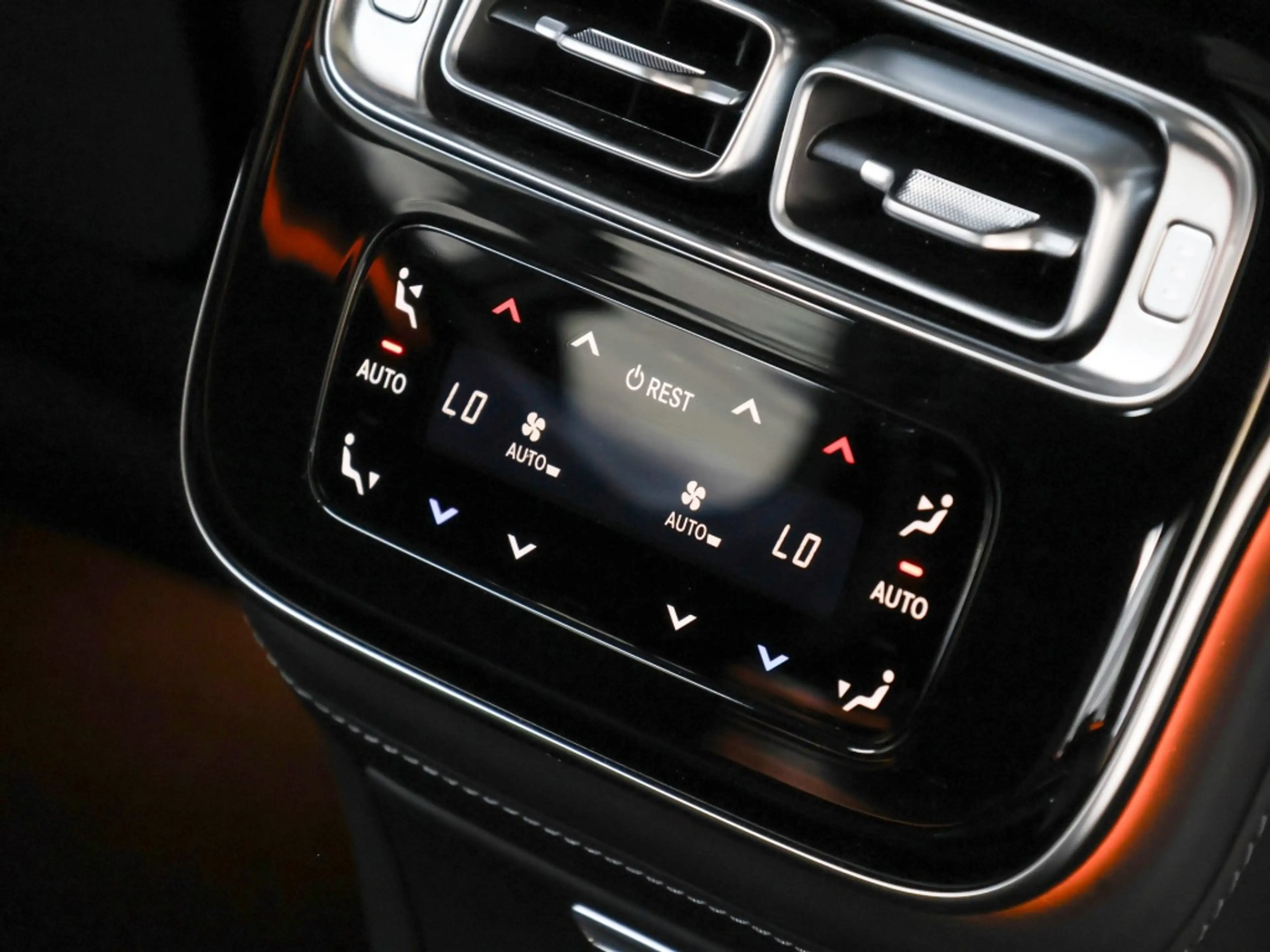 Mercedes-Benz S 500 4M L AMG-Sport/Pano/Sitzkl/AIRM/HAL/HUD/21 — photo 8