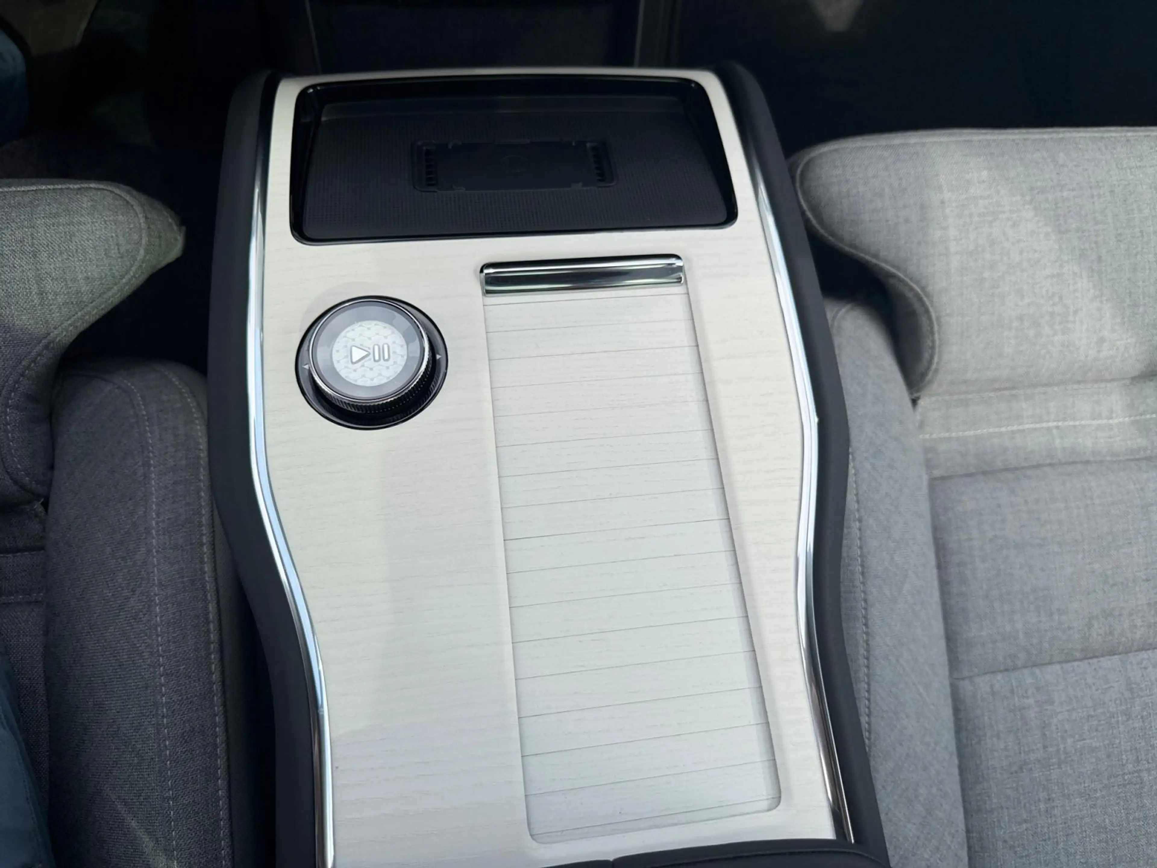 Volvo EX90 Twin Motor Ultra 7p. 111 kWh Luchtvering | Bowers — photo 15
