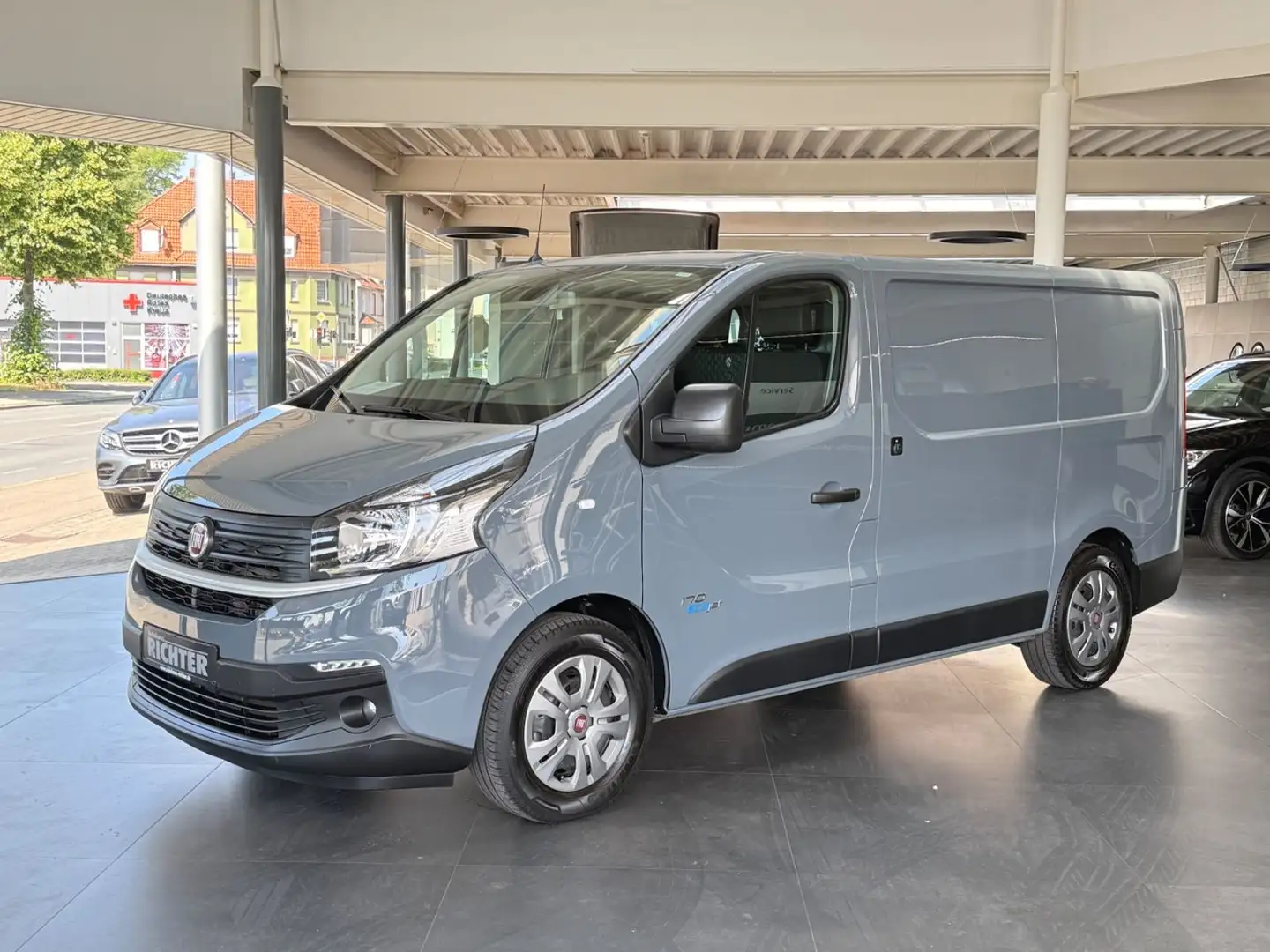 Fiat Talento 2.0 /Automatik/Camper/Standheiz./Navi Gris - 1