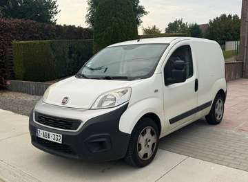 Fiat Fiorino 1.3 JTD Multijet 100ch boîte manuelle airco 2places utilitaires 2places Euro 6b