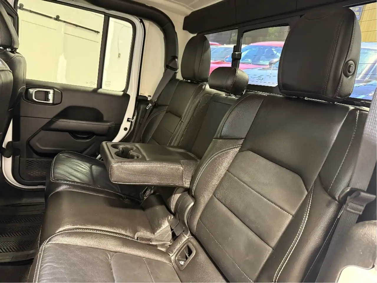 Jeep Gladiator снимка Jeep Gladiator
