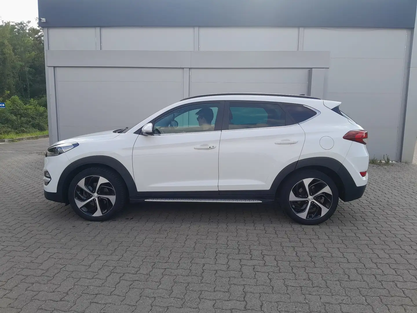 Hyundai TUCSON 1.7 crdi Xpossible 2wd 115cv - 1