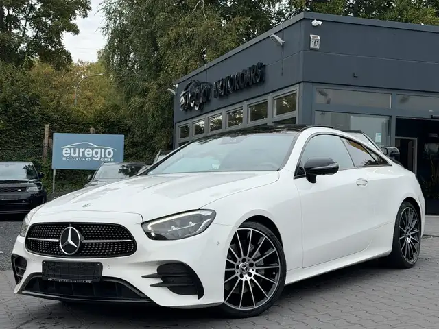 Mercedes-Benz E 220 d Coupe LED Burmester AMG Line ///