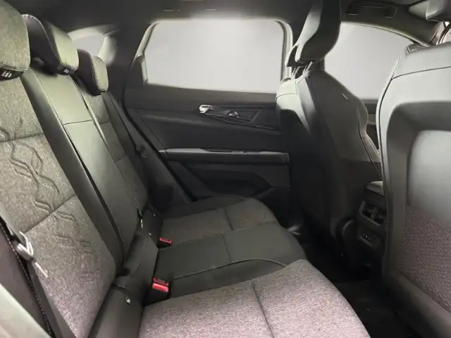 Renault Austral view 13