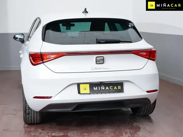 Seat Leon Leon view 3