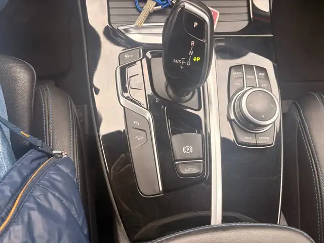 BMW X3 view 8