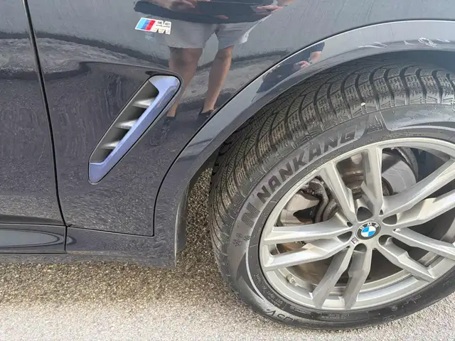BMW X3 view 12