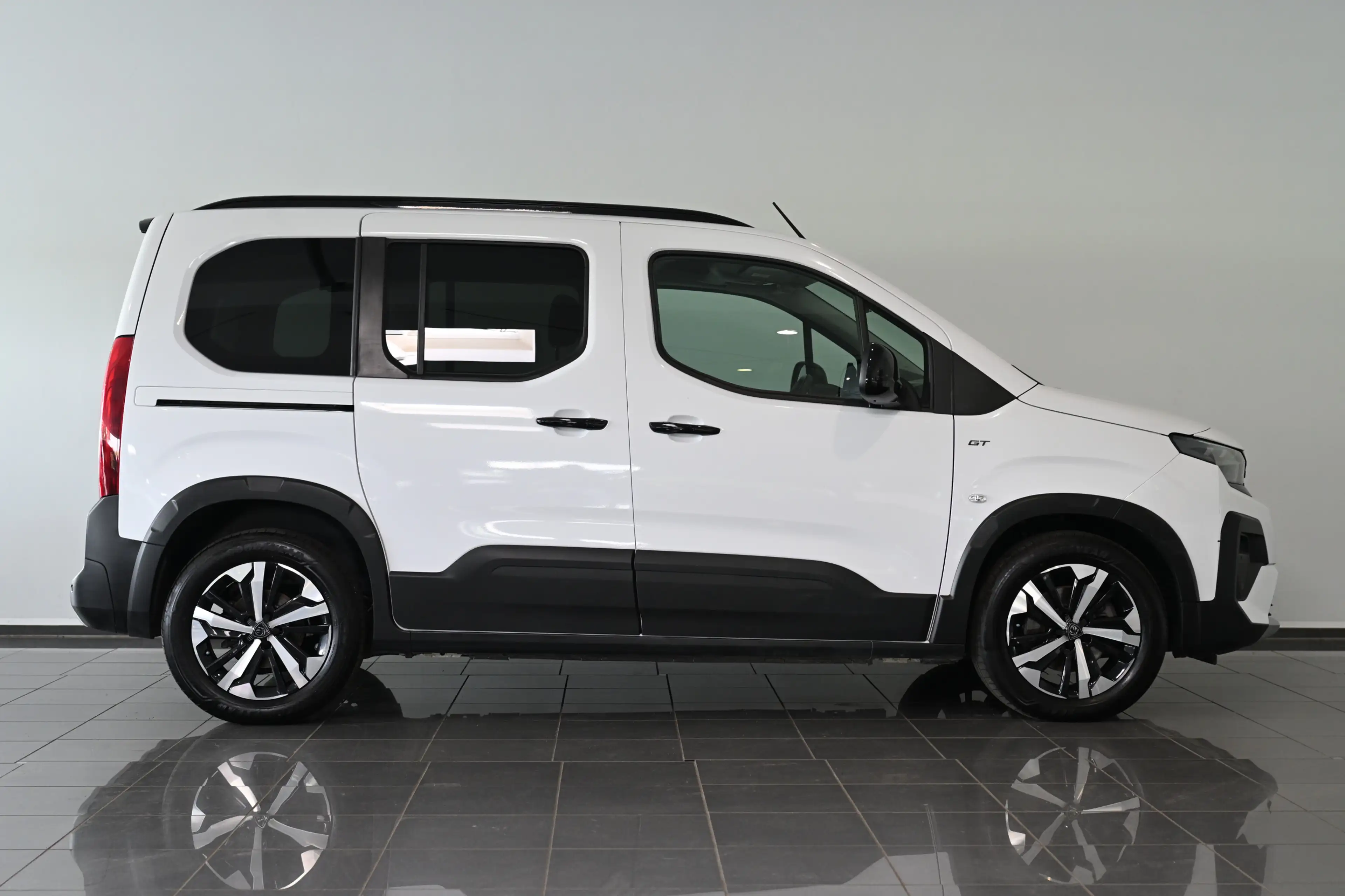 Peugeot e-Rifter Elektromotor L1 GT-Line-Paket ACC — photo 4