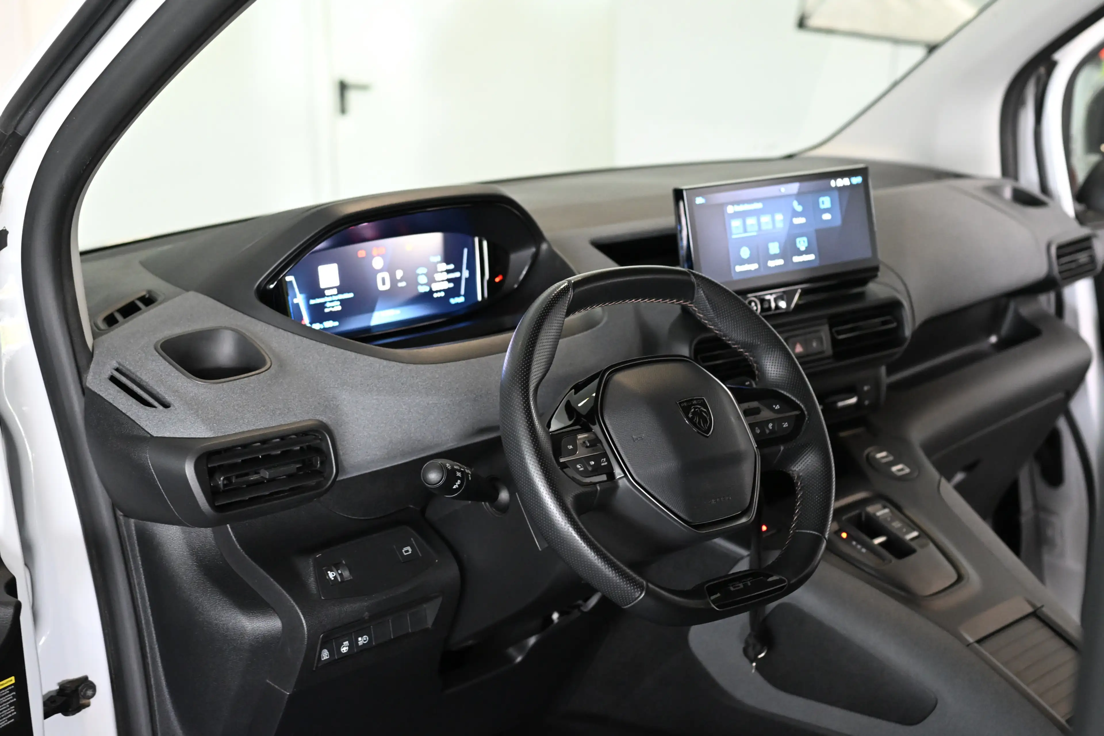 Peugeot e-Rifter Elektromotor L1 GT-Line-Paket ACC — photo 8