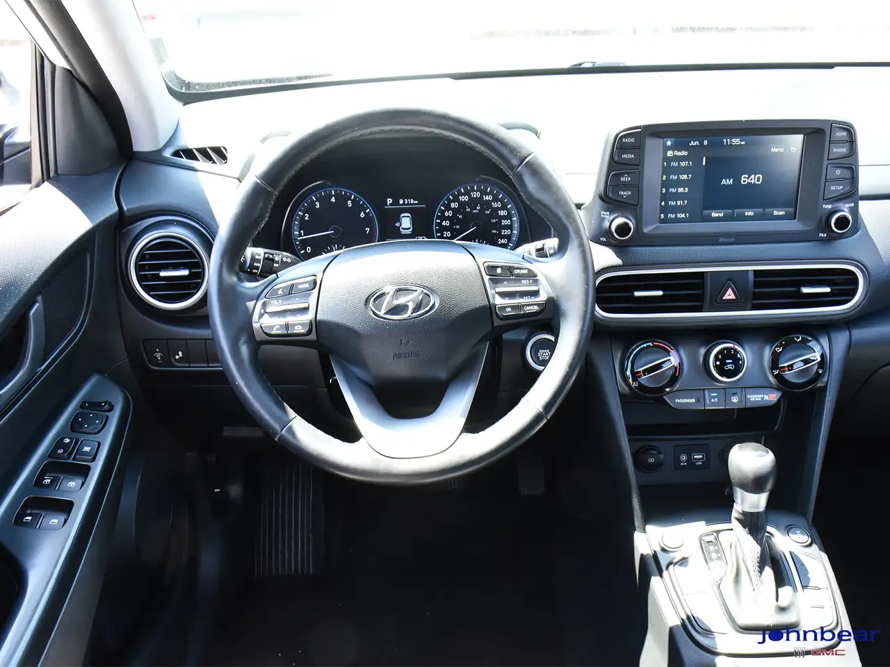 Hyundai KONA снимка Hyundai KONA