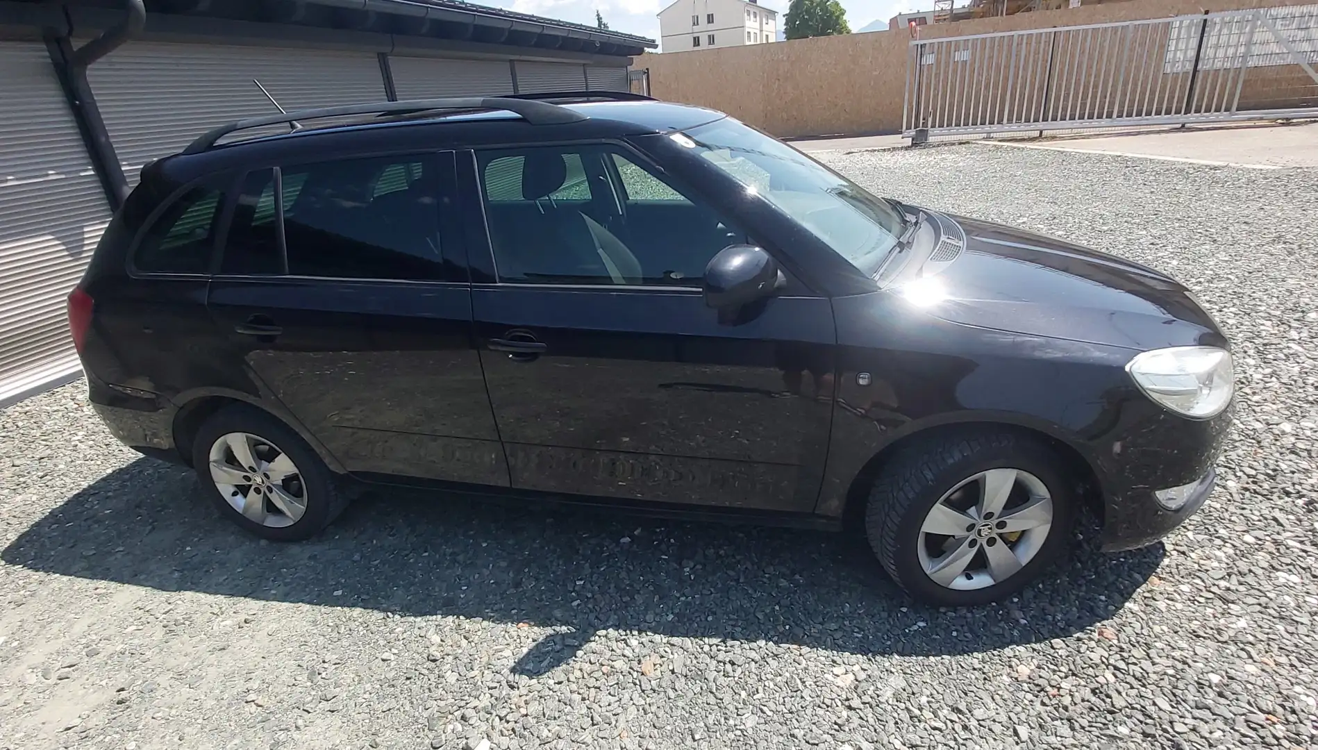 Skoda Fabia 1,6 TDI Ambition, Pickerl neu Schwarz - 2