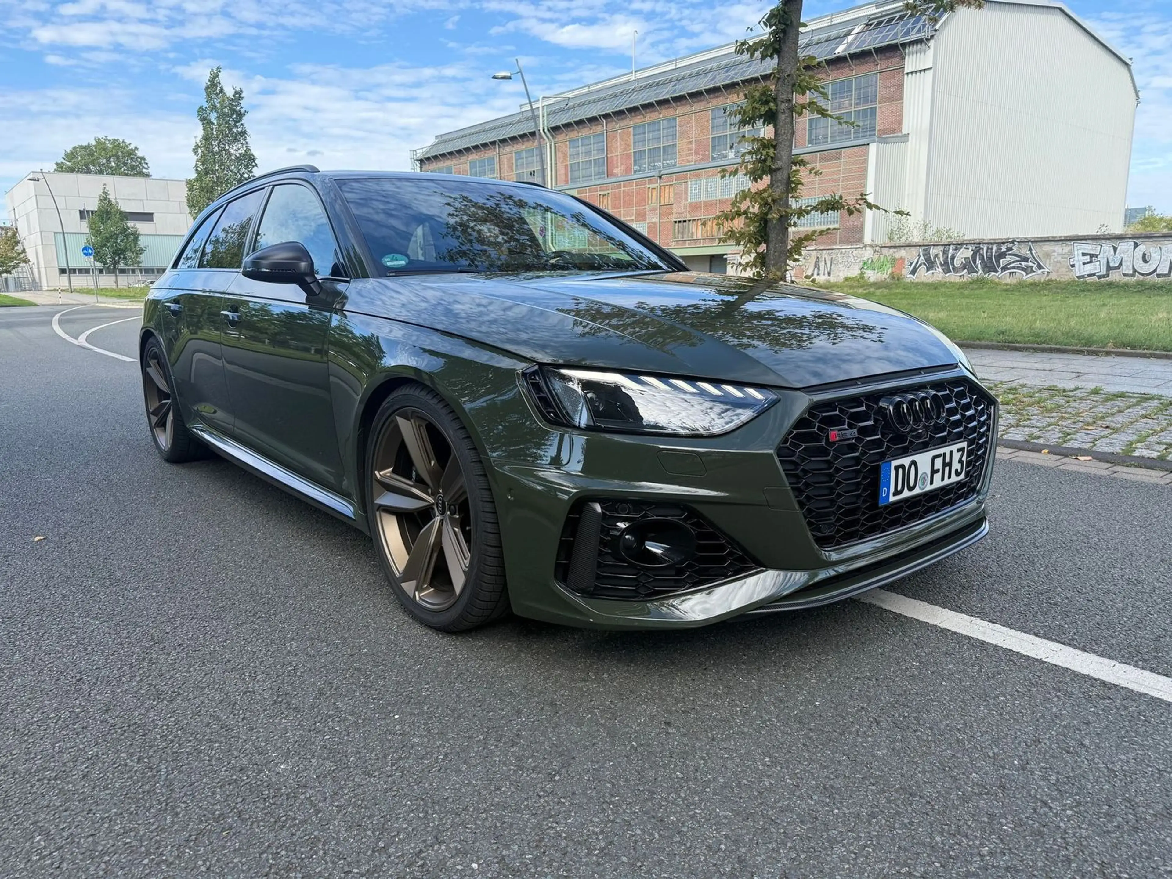 Audi RS4 2.9 TFSI quattro *EXCLUSIVE*NAVI*MATRIX*P-DACH*