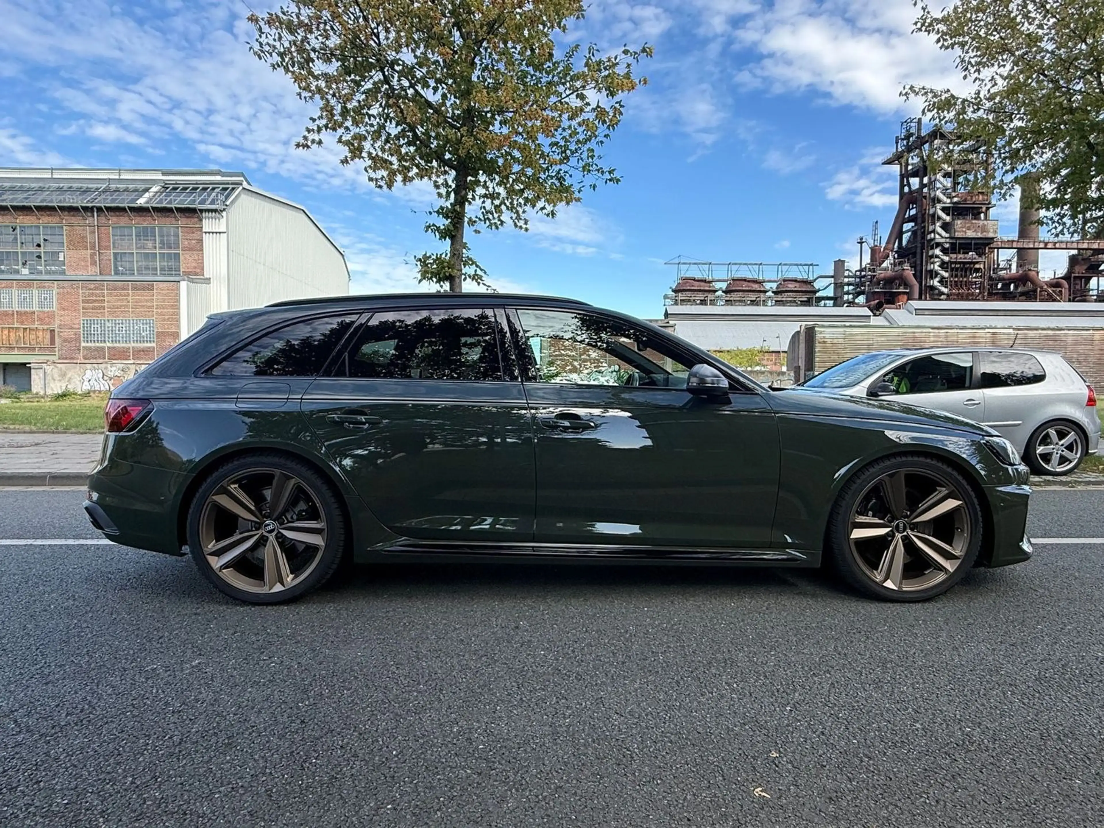 Audi RS4 2.9 TFSI quattro *EXCLUSIVE*NAVI*MATRIX*P-DACH* — photo 9