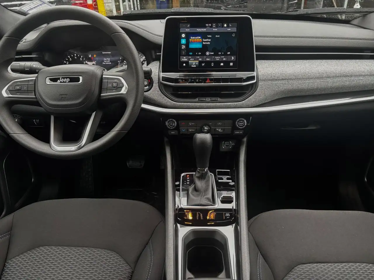 Jeep Compass снимка Jeep Compass