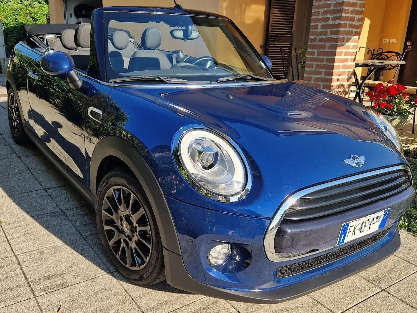MINI Cooper D Cabrio Mini IV F57 2016 Cabrio1.5 Boost auto Kék - 1